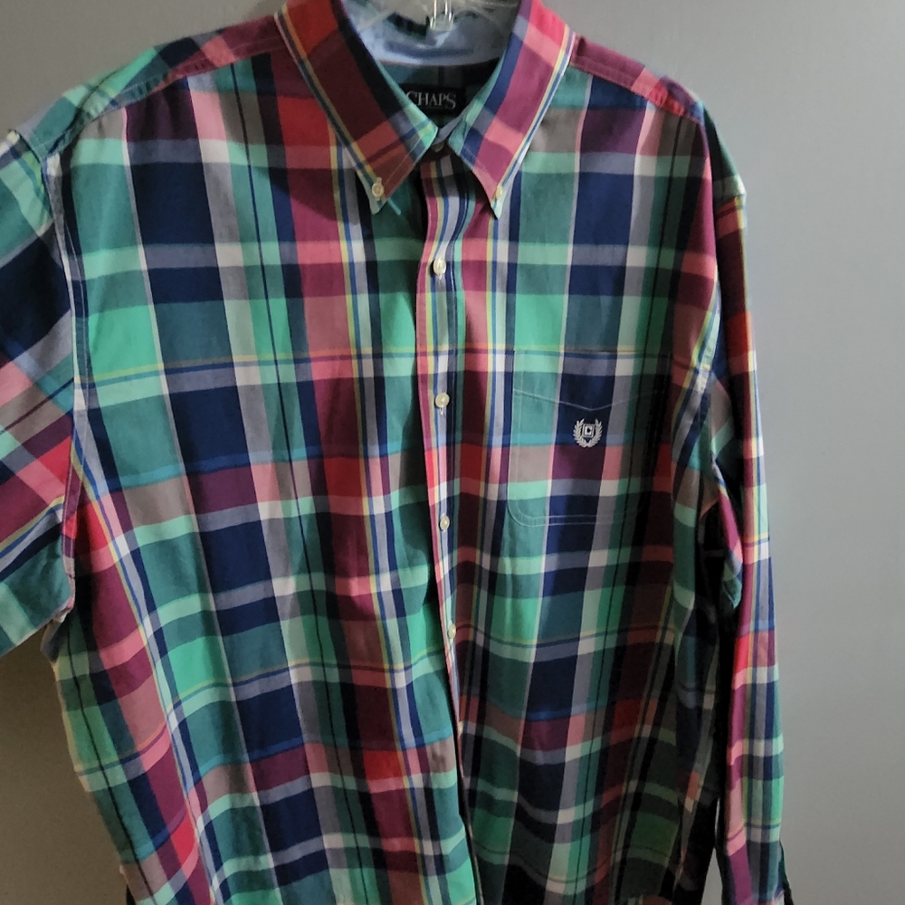 Chaps 2 XLT plaid fitted shirt with button down collar